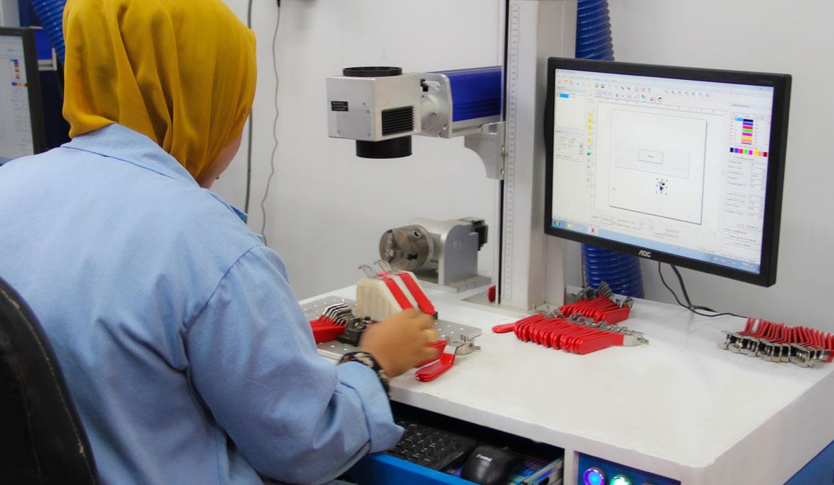 Assembly and packing + Laser printing
